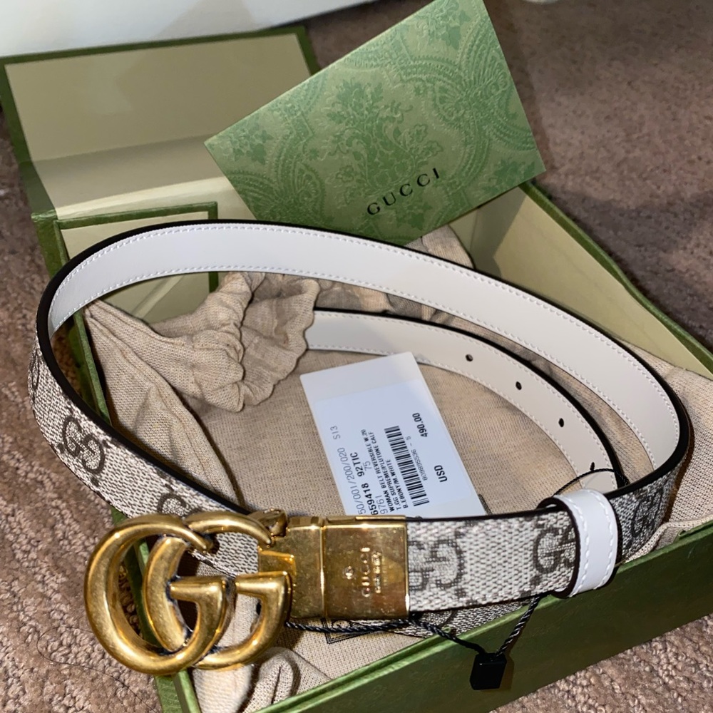 Gucci Marmont Reversible Thin Belt in brown and ivory